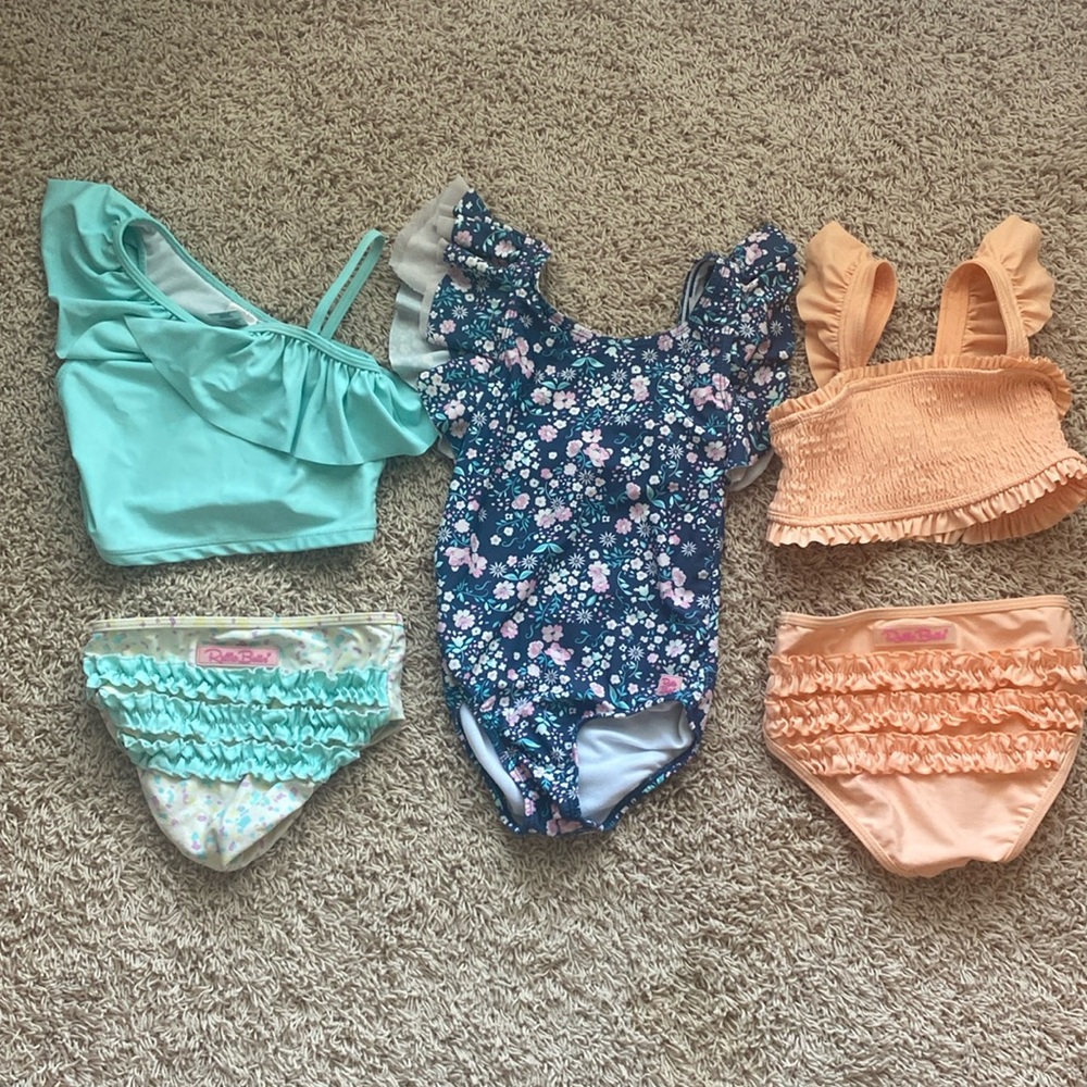 Ruffle Butts Lot Size 6